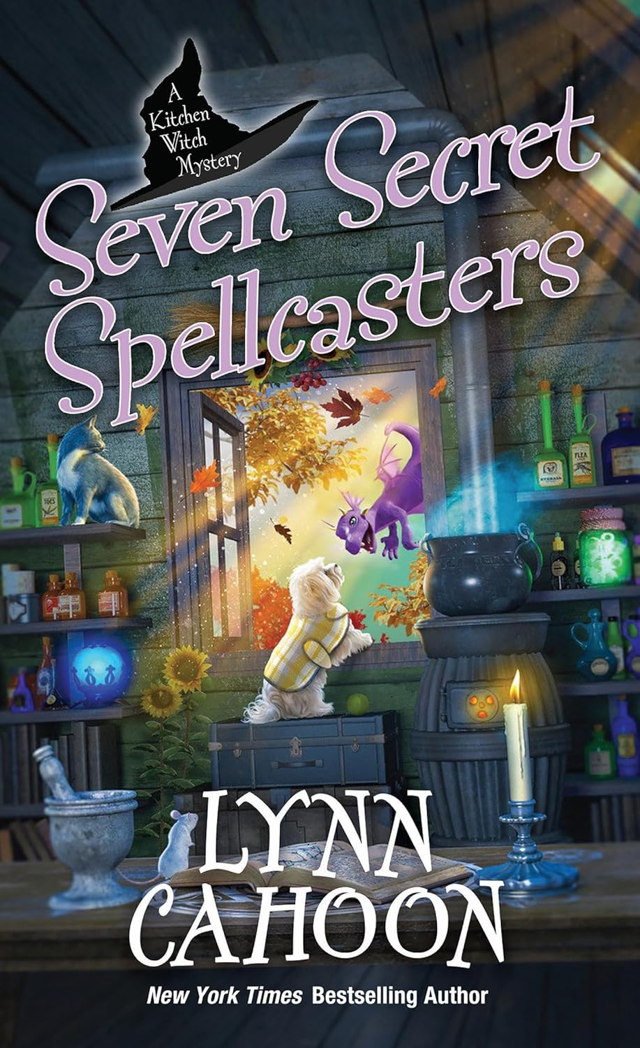 Lynn Cahoon: Seven Secret Spellcasters (Paperback, 2025, Kensington Cozies)