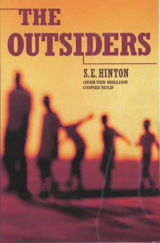 Susan Eloise Hinton: The Outsiders (2001, Puffin Books)