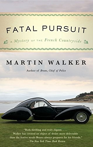 Martin Walker: Fatal Pursuit (Paperback, 2017, Vintage)